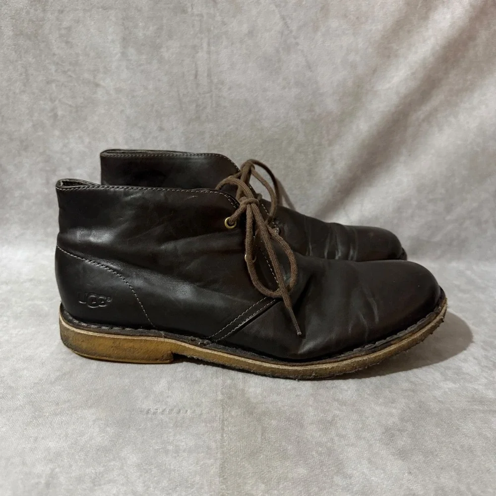 UGG Leighton Chukka Boots Mens 9 Dark Brown Good Leather Desert Ankle 3275